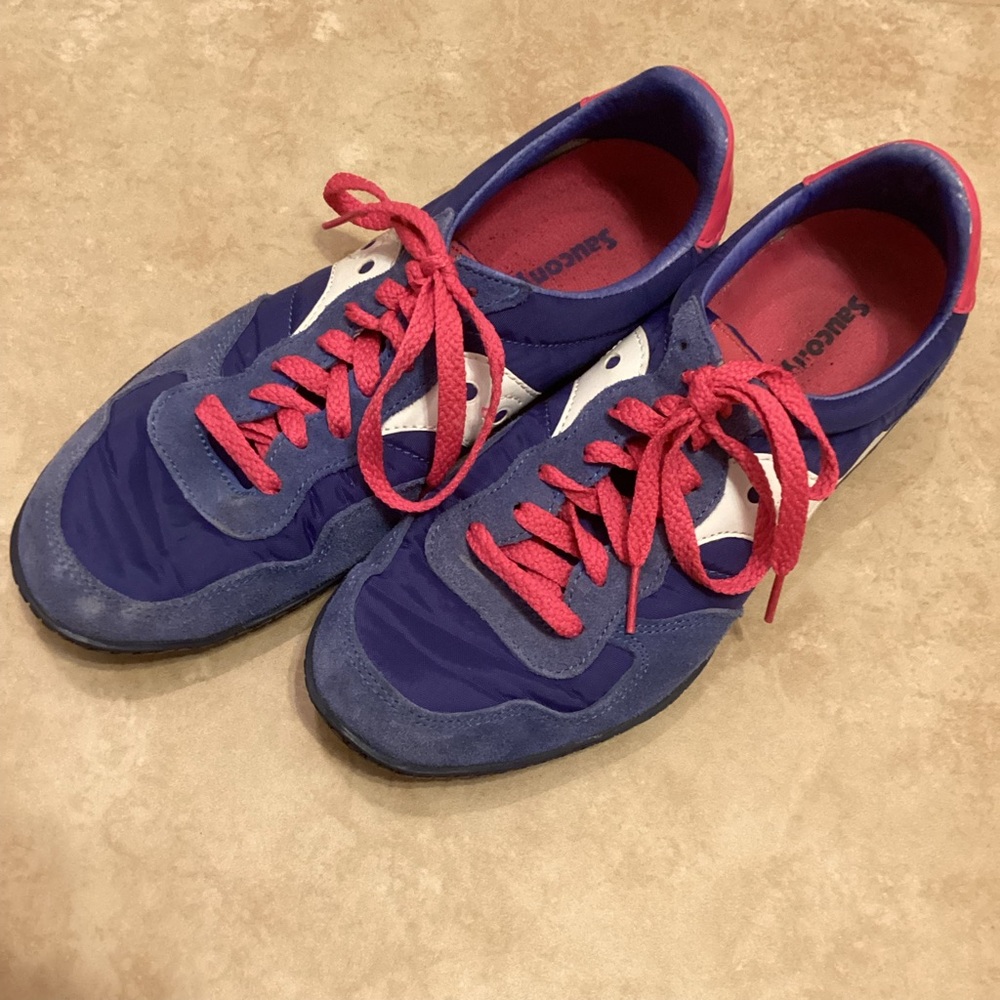Saucony Blue and Pink Running Shoe Women’s Size 8.5